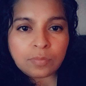 Meet your Posher, Ana